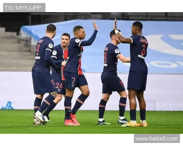 西甲激战巴黎圣日耳曼4-0大胜曼城补时进球引爆全场热情点评